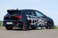 Két Golf egy áráért – VW Golf R teszt 49