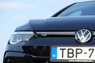 Két Golf egy áráért – VW Golf R teszt 51