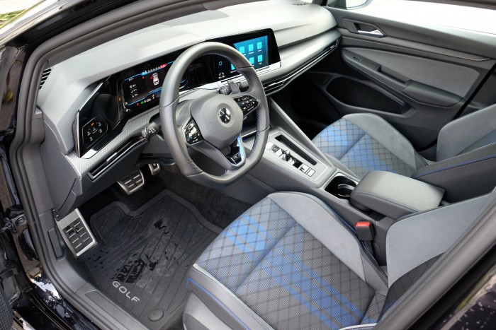 Két Golf egy áráért – VW Golf R teszt 7 | Vezess Két Golf egy áráért – VW Golf R teszt 7