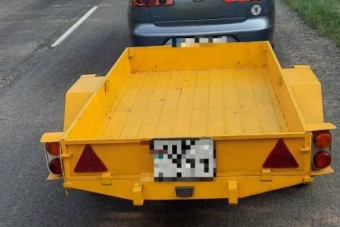 Gondolta, hazaautózik a 21 éve lejárt műszakival