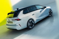 Sportverziót kapott az Opel Astra 23