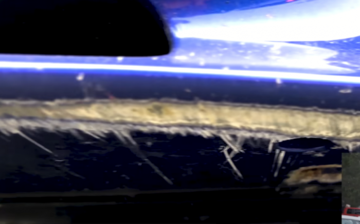 Leborotválták a milliárdos Bugatti alját egy kertkapunál 3