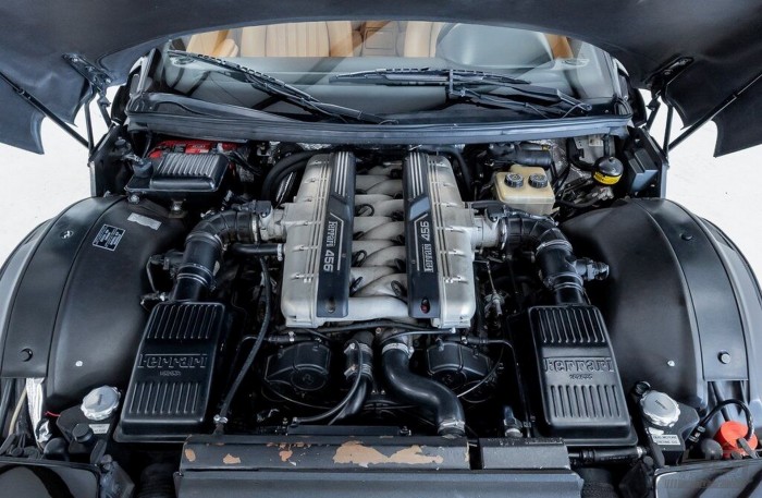 Ilyen ma egy olcsónak mondható igazi Ferrari 3 | Vezess Ilyen ma egy olcsónak mondható igazi Ferrari 3