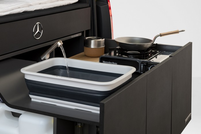 Ezzel a Mercivel kempingezni is lehet 3