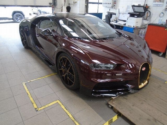 Bő 1 milliárd forintos autó műszakizott itthon, de vajon kié lehet? 1