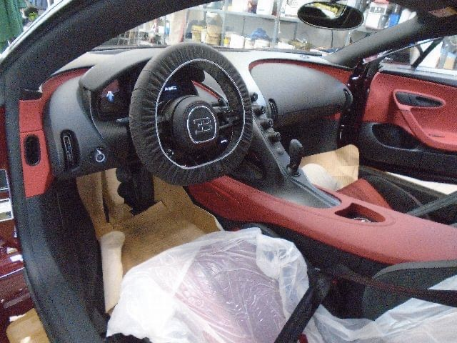 Bő 1 milliárd forintos autó műszakizott itthon, de vajon kié lehet? 2