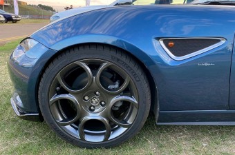 Valaki vállalta a kihívást, és Alfát faragott a Mazda MX-5-ből