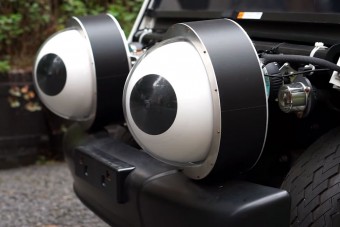 Gázolás ellen nézzünk az autó szemébe?