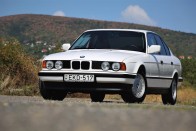 Ennyire tökéletes BMW-t találni lehetetlen! – BMW 520i E34, 1989 55