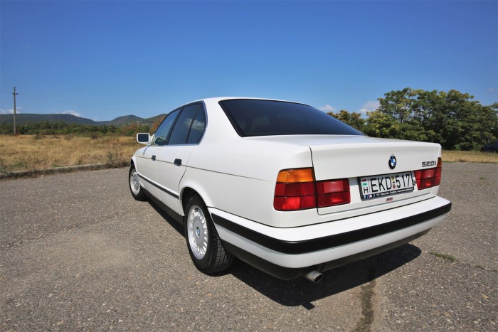 Ennyire tökéletes BMW-t találni lehetetlen! – BMW 520i E34, 1989 18