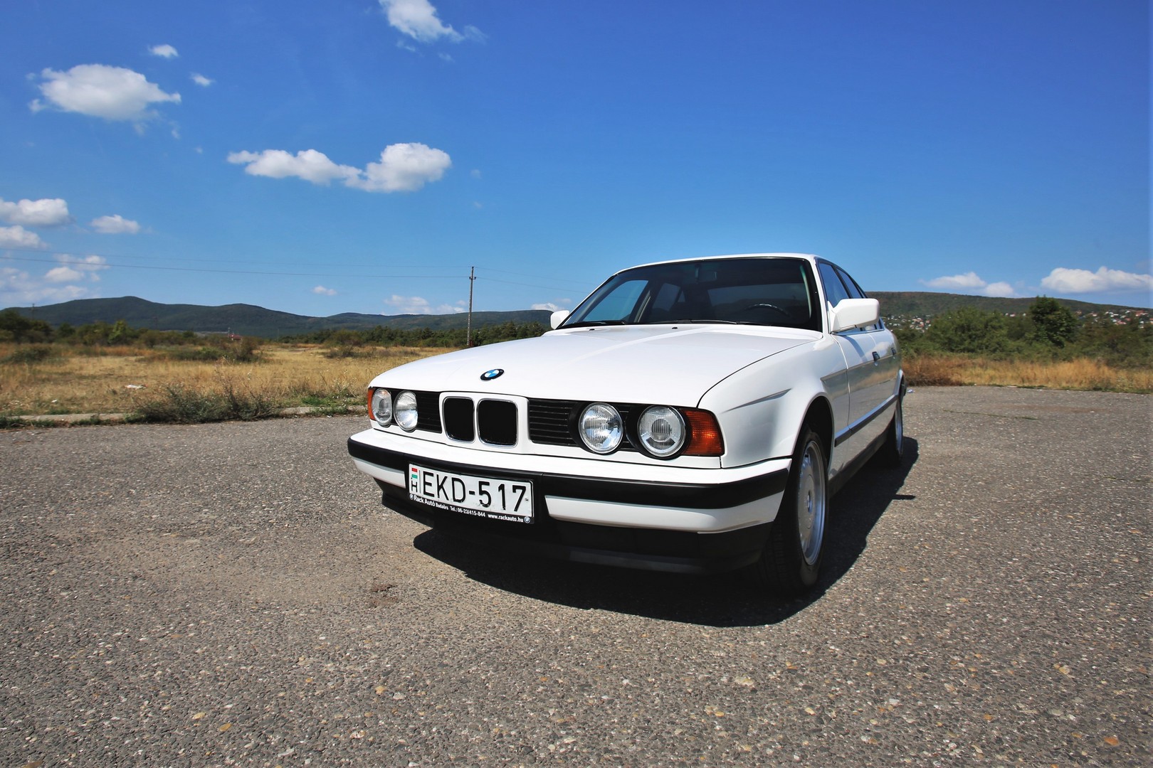 Ennyire tökéletes BMW-t találni lehetetlen! – BMW 520i E34, 1989 25