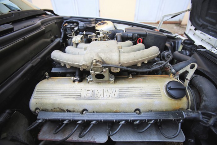 Ennyire tökéletes BMW-t találni lehetetlen! – BMW 520i E34, 1989 13