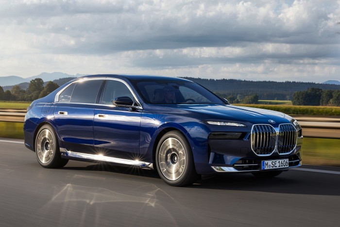 Sportverzió készült a BMW 7-esből, nem is akármilyen 12