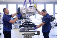Már gyártja hidrogén-üzemanyagcellás rendszerét a BMW 17
