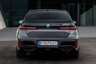 Sportverzió készült a BMW 7-esből, nem is akármilyen 21