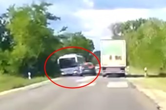 Nem volt köszönet abban, amit ez az autós tett az 5-ös főúton, a Volánbusznak sem