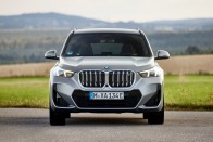 Jobban csinálja, mint a nagyok? – BMW X1 és iX1 69