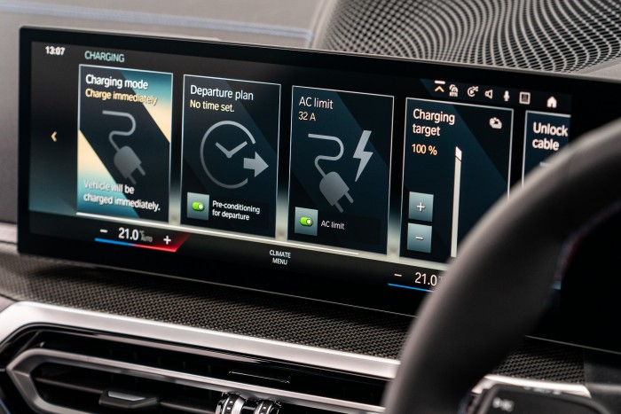 A BMW szerint felesleges ilyen villanyautót gyártani 6 | Vezess A BMW szerint felesleges ilyen villanyautót gyártani 6