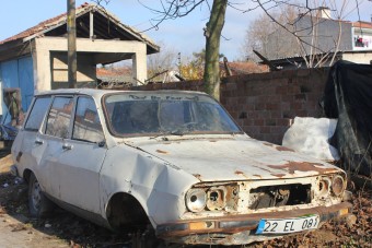 Érdemes leadni a roncsautókat Sepsiszentgyörgyön, több százezret adnak értük