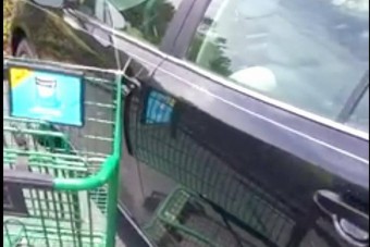 Filléres eszközzel álltak bosszút a pofátlanul parkoló autósokon