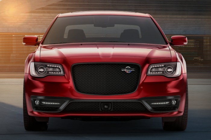 Klasszikus izommotorral búcsúzik egy autóipari legenda 7