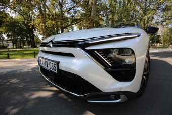 Érdekesség az unalmas hétköznapokban – Itthon a Citroën C5 X!