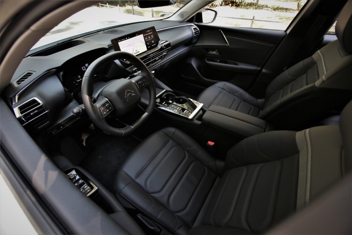 Érdekesség az unalmas hétköznapokban – Itthon a Citroën C5 X! 9