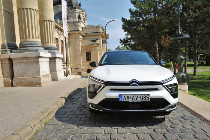 Érdekesség az unalmas hétköznapokban – Itthon a Citroën C5 X! 13