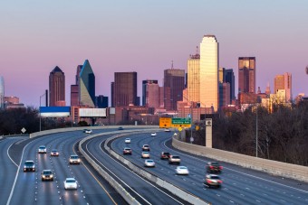 Hülyét csinál a rendőrökből ez a terhes nő