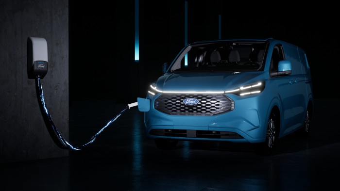 Tetőbe épített légzsákkal készülhet az új Ford 1