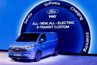 Tetőbe épített légzsákkal készülhet az új Ford