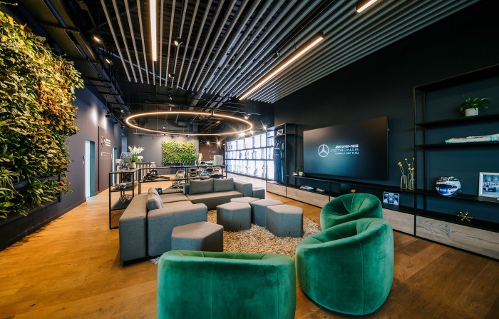 Hálószobává varázsolják az F1-es gyárat 1