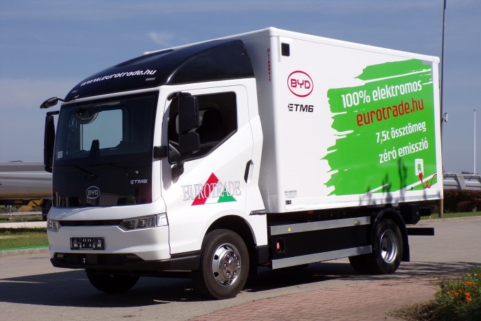 Új kínai áruszállító mutatkozott be idehaza