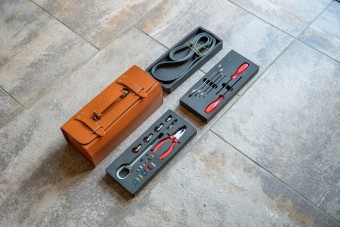 Milliókat érhet ez a pár izzó és csavarhúzó