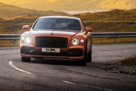 Sportverziót kapott a kis Bentley szedán 22