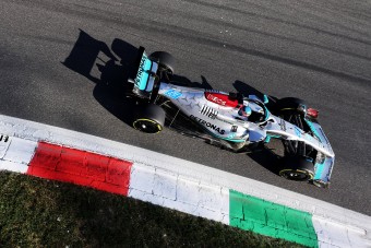 F1: Nyerhet-e a második helyről a Mercedes?