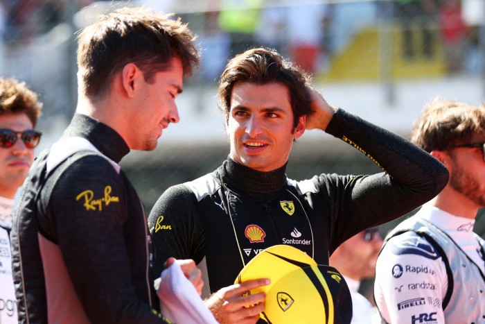 F1: Kiszúrtak Sainzcal, nagy volt a tét 1 | Vezess F1: Kiszúrtak Sainzcal, nagy volt a tét 1