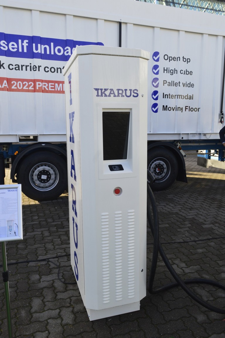 Bírja a zimankót az Ikarus új töltője 3