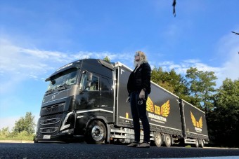 Megnézte a kamionos, mit tankolt, aztán jött a sokk