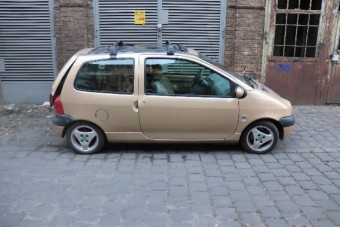 Lopott autóval mentek lopni Csepelen, szembejött a tulaj