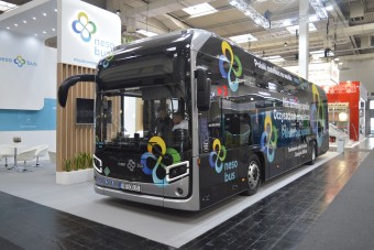 Tisztítja a levegőt a legújabb városi autóbusz