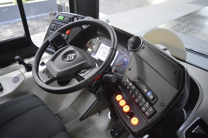 Tisztítja a levegőt a legújabb városi autóbusz 4 | Vezess Tisztítja a levegőt a legújabb városi autóbusz 4