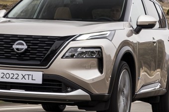 Lecserélte zászlóshajóját a Nissan