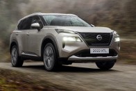 Lecserélte zászlóshajóját a Nissan 70