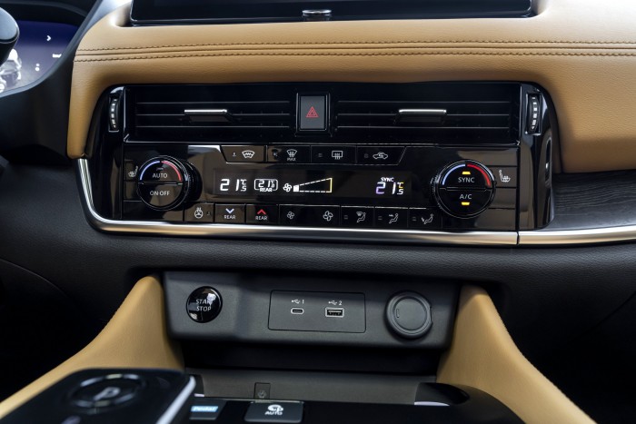 Lecserélte zászlóshajóját a Nissan 11