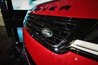 Hibrid is lehet a gazdagok új játékszere – Itthon az új Range Rover Sport! 28