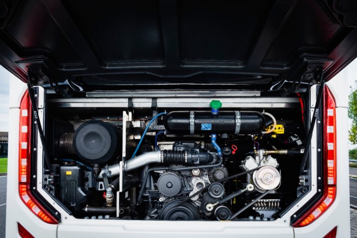 Új autóbusz debütál a hazai piacon 6 | Vezess Új autóbusz debütál a hazai piacon 6