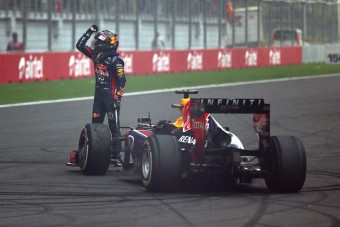 F1: Vettel kitálalt a Red Bullról