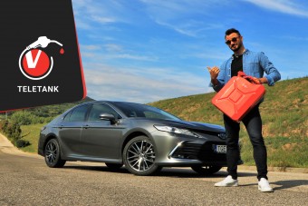 Ennyire keveset eszik egy hibrid limuzin?! Toyota Camry a Teletankban!