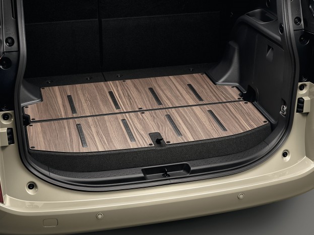 Yarisból készült ez a hétüléses egyterű 8